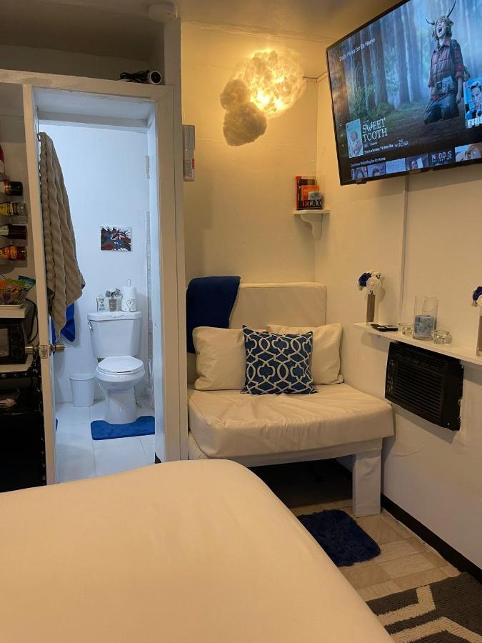 Bed and Breakfast Blue Royalty Портмор Экстерьер фото