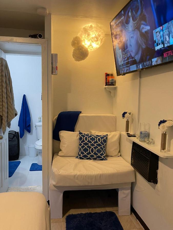 Bed and Breakfast Blue Royalty Портмор Экстерьер фото